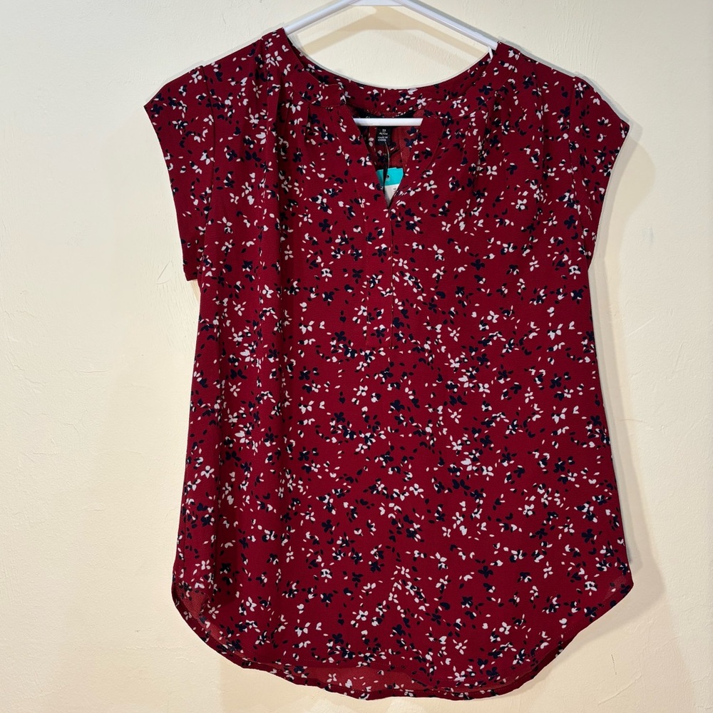 NWT 41 Hawthorn Morey Split Neck Short Sleeve Floral Top [Stitchfix] XS Petite